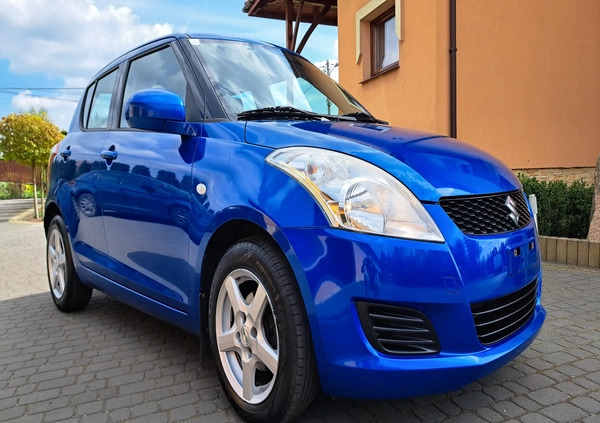 Suzuki Swift cena 18900 przebieg: 143000, rok produkcji 2011 z Pilica małe 79